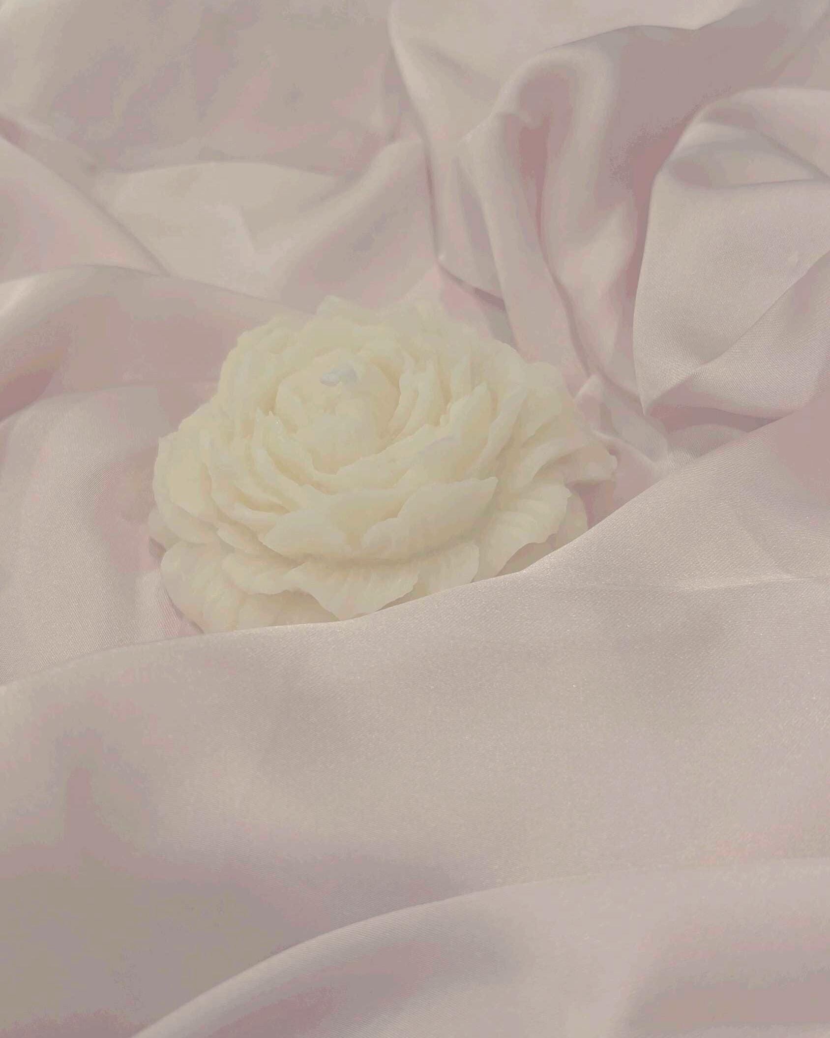 Custom Peony Shaped Soy Wax Blend Candle