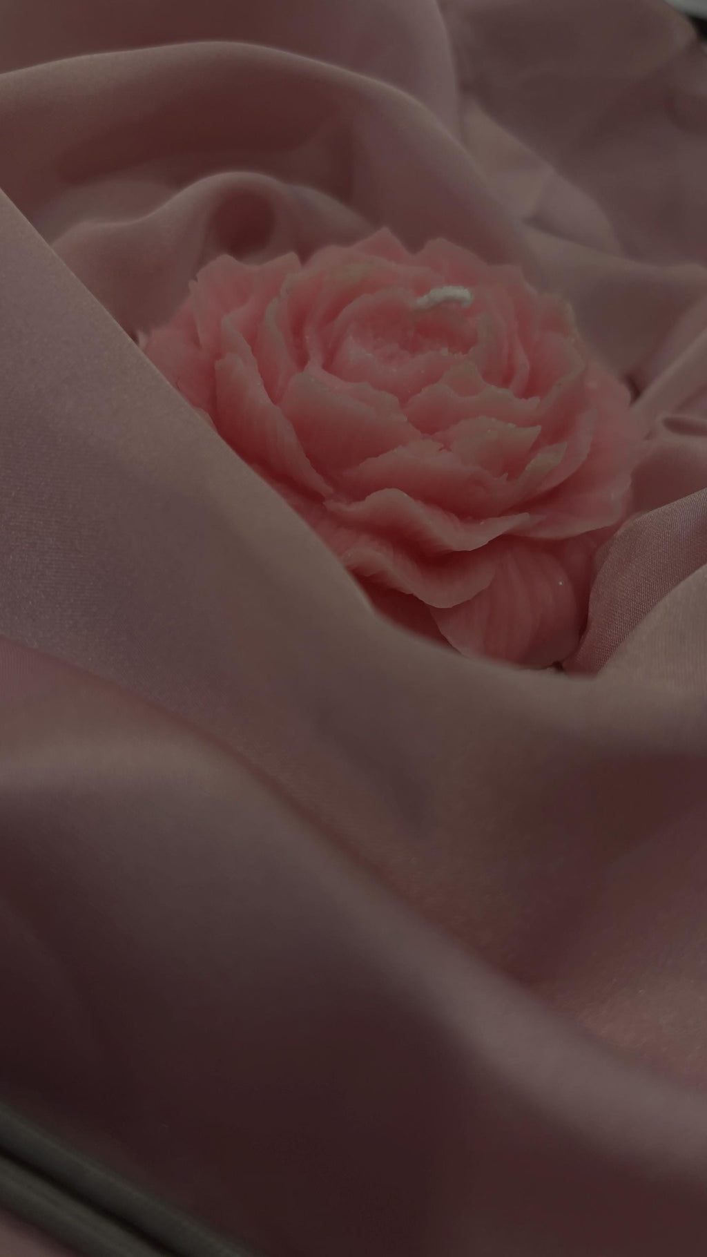 Rose Petal Scented Pink Peony Soy Wax Blend Candle